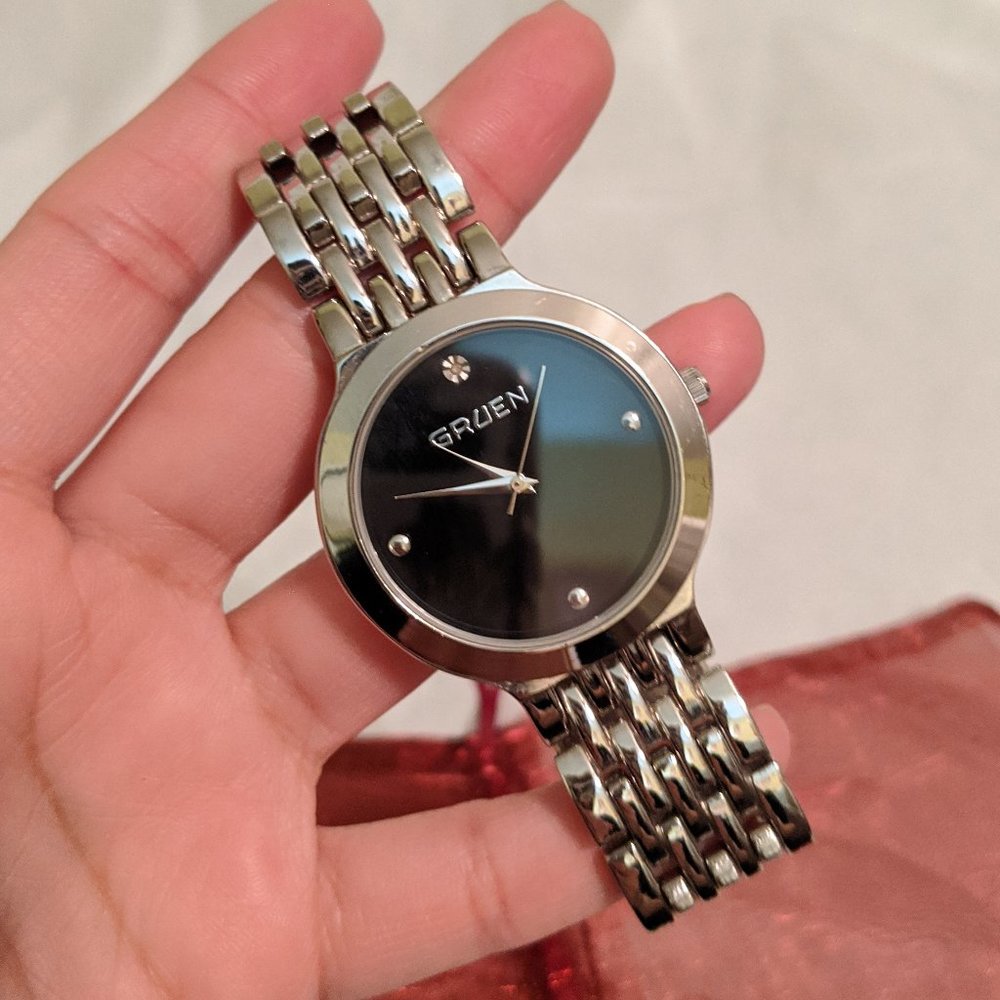 Gruen Silver Tone Diamond Quartz Wrist Watch - Picture 5 of 8